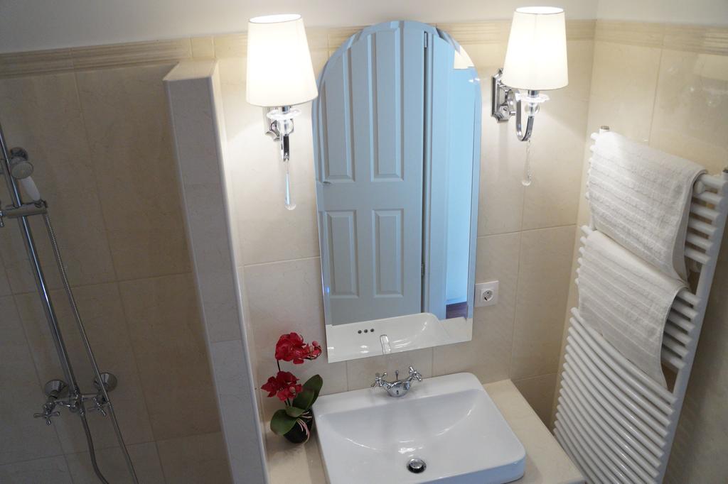 Julia'S Home Budapest Luaran gambar