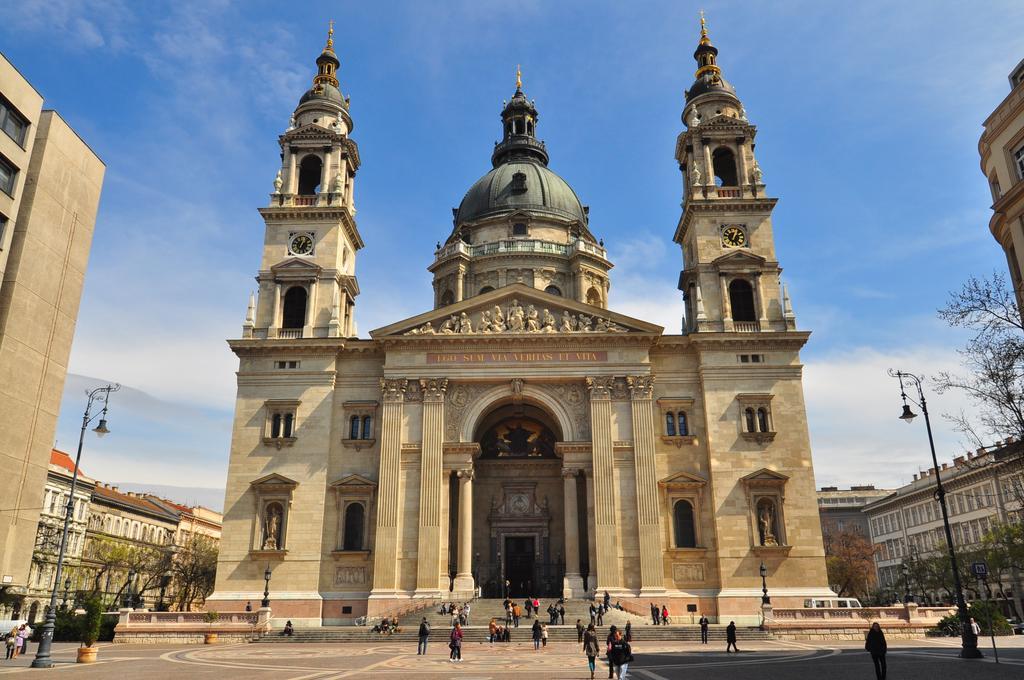 Julia'S Home Budapest Luaran gambar